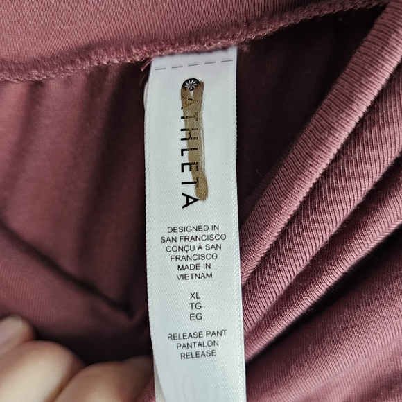 Athleta Burgundy Release Pants - Picture 3 of 4